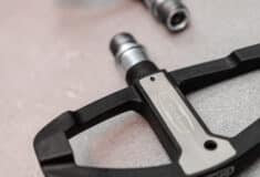 Image de l'article Test du système PW8 – Et si on repensait le duo pédale/chaussure ?