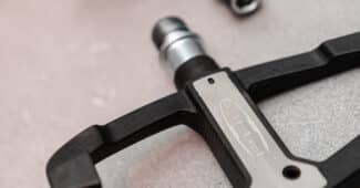 Image de l'article Test du système PW8 – Et si on repensait le duo pédale/chaussure ?