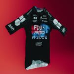 FDJ-SUEZ présente officiellement son maillot 2026 : un design noir, fort et symbolique