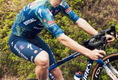 Image de l'article Soudal Quick-Step mise sur la visibilité avec son maillot 2026
