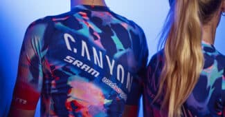 Image de l'article CANYON//SRAM zondacrypto célèbre ses 10 ans avec un nouveau maillot