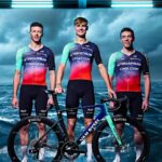 Le maillot 2026 de Décathlon CMA CGM Team interpelle par son design contrasté