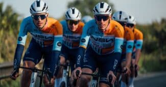 Image de l'article NSN Cycling Team dévoile le premier maillot de son histoire