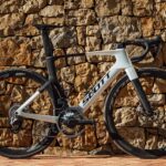 NSN Cycling Team roulera sur des vélos Scott