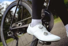 Image de l'article Test Specialized S-Works Ares 2 : la performance verrouillée au pied