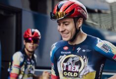 Image de l'article Pourquoi le T-Rex fait son retour sur le maillot de Soudal Quick Step en Pologne ?
