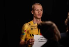 Image de l'article Pourquoi Uno-X Mobility et Lotto-Intermarché changent de maillot sur la Vuelta ?