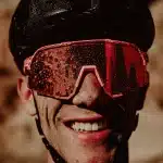 100% dévoile les premières lunettes signature de Thibau Nys