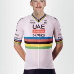 UAE Team Emirates – XRG dévoile les nouveaux portraits de Brandon McNulty et Tadej Pogačar