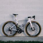 Le Tarmac SL9 arc-en-ciel de Demi Vollering